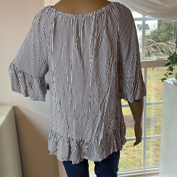 Unique Spectrum Striped Blouse - Picture 3 of 5